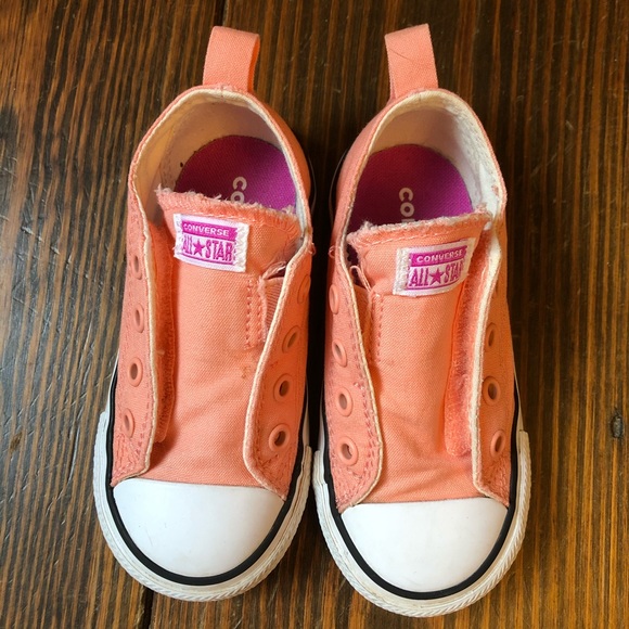 SOLD Toddler Converse, Size 7 - Picture 3 of 7